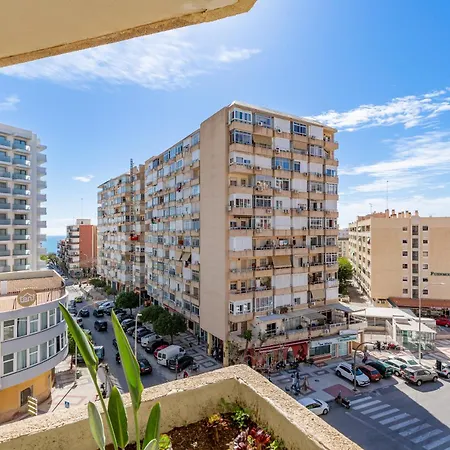 Oasis With Terrace And Sea Views With Rooftop Pool 托雷莫利诺斯