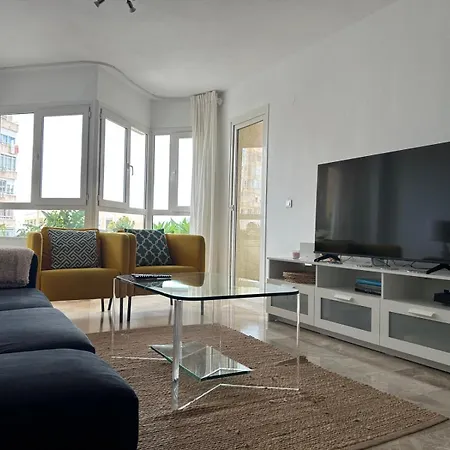 Oasis With Terrace And Sea Views With Rooftop Pool Apartamento *